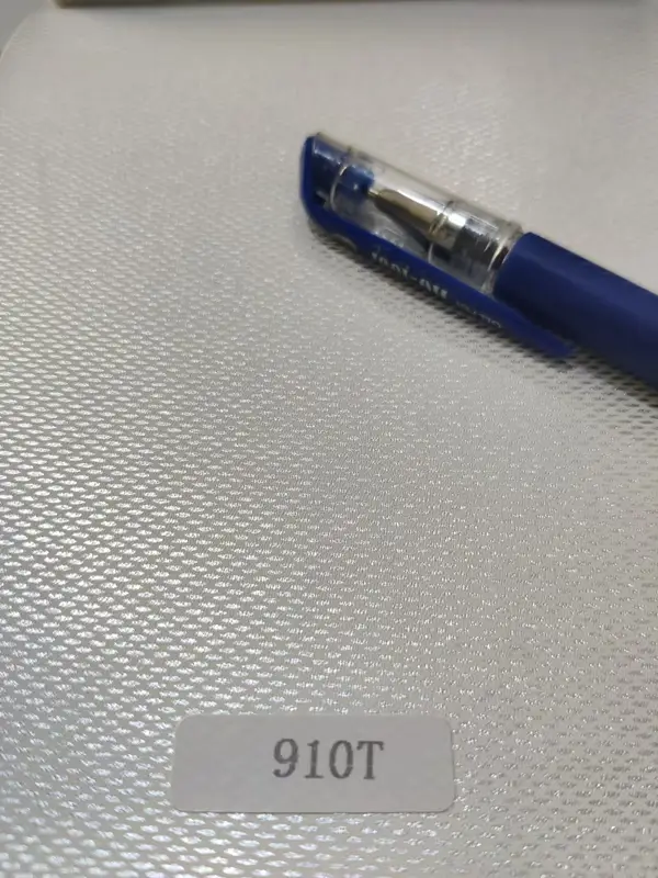 D910